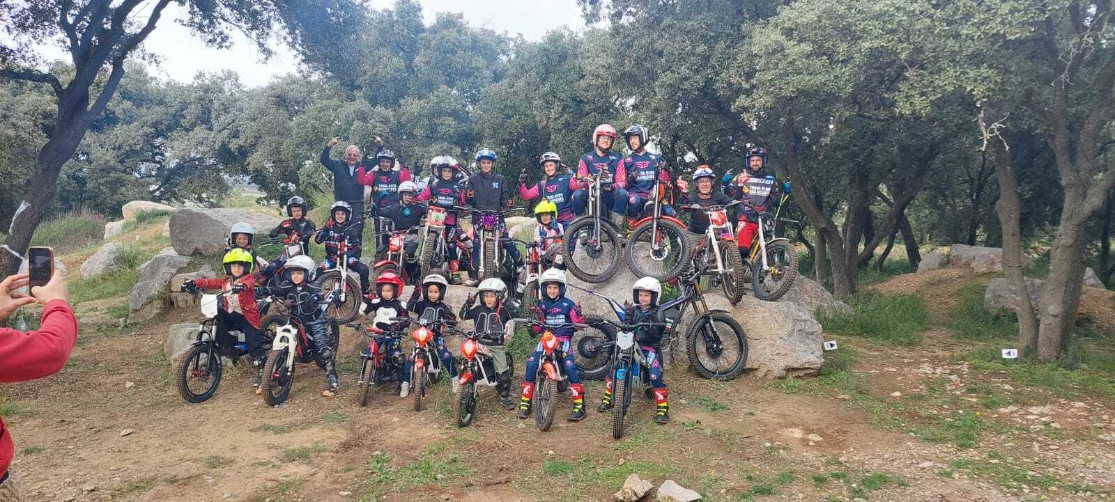 Une après-midi trial terrifiante… et terriblement conviviale pour Halloween !